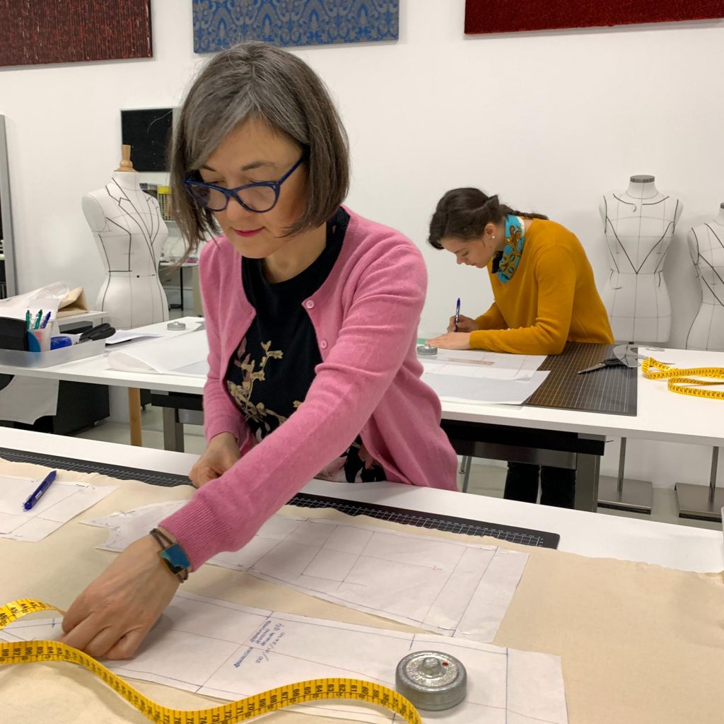 profesora de moda y patronaje online y presencial